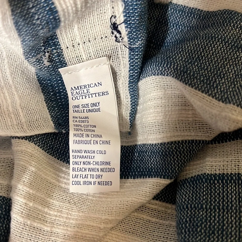 AEO Lightweight Textured Blue & White 100% Cotton Striped Scarf w/ Fringe